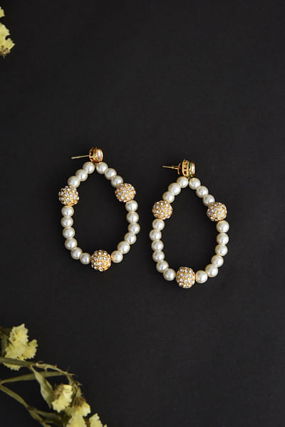 White pearl and zircon hoop earrings