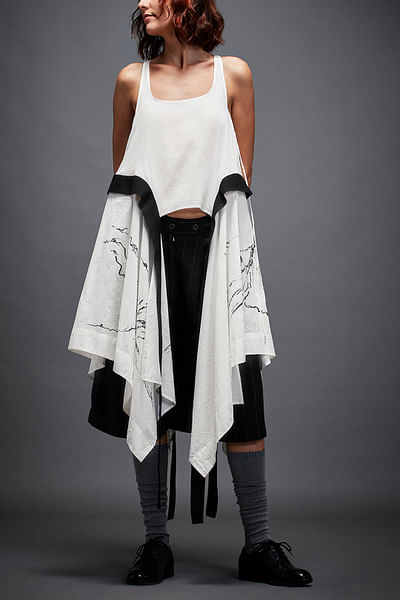 White printed hanging panel top