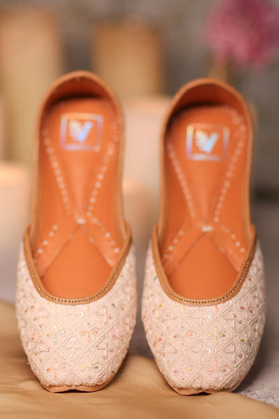 White sequin and thread embroidery juttis