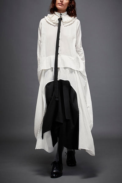 White tie accent high-low shirt