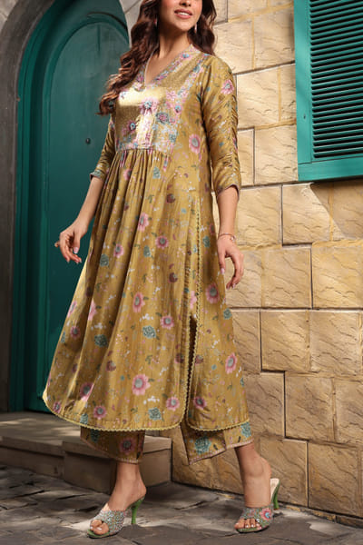 Niti Bothra Yellow floral printed gathered kurta set NITMAR24D201