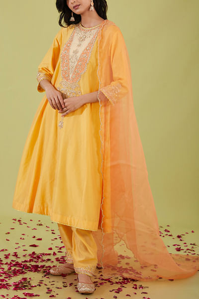 Yellow kalidar kurta salwar set