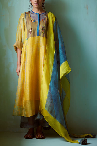 Yellow tie-dyed and embroidered kurta set