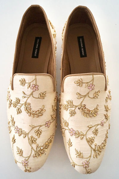 Beige floral embroidery loafers