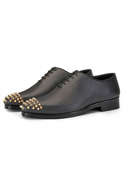 Black 3D spiked shoes