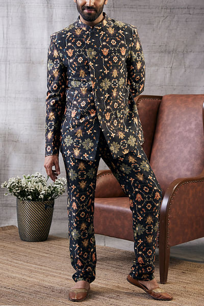 Black artsy print bandhgala set