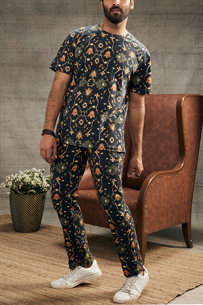 Black artsy print co-ords