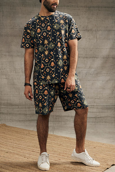 Black artsy printed co-ords