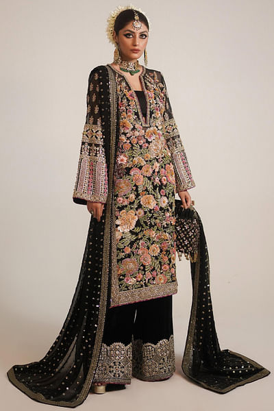 Black floral embroidered kurta set
