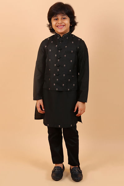 Black floral embroidery bandi kurta set