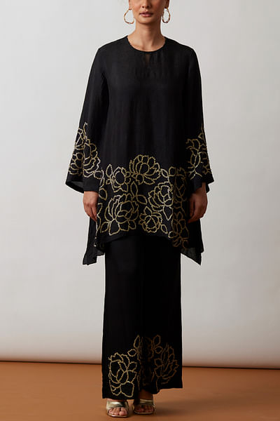 Black floral embroidery tunic set
