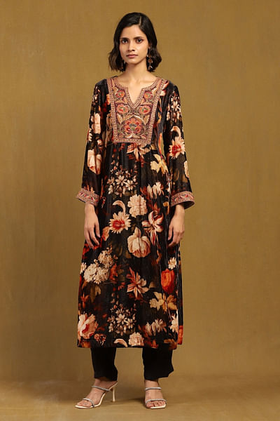 Black floral printed kurta set