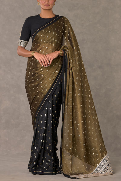 Black foil print sari set