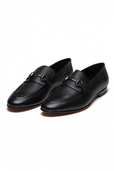Black horse-bit textured leather loafers