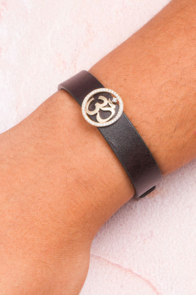 Black OM diamond leather bracelet