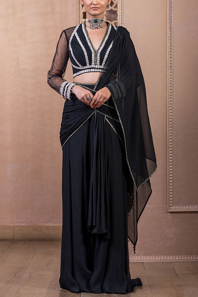 Black sequinned concept sari set
