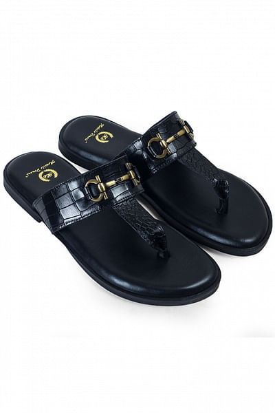 Black texture embossed slipper sandals