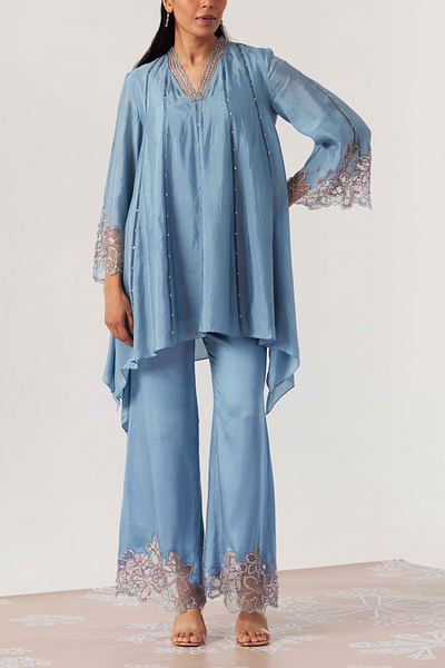 Blue floral embroidery short tunic set