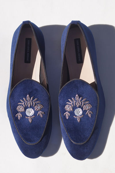 Blue zari embroidery loafers