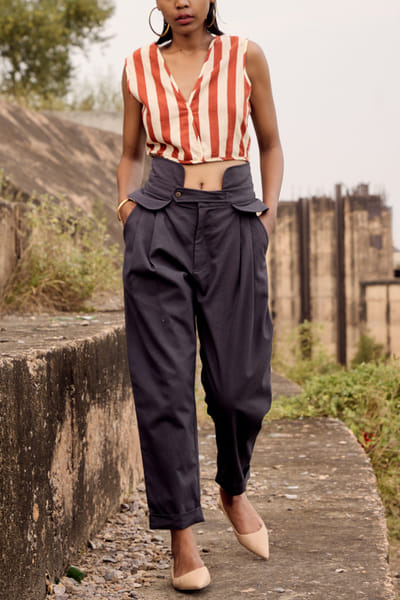 Brick red and off-white stripe reversible top