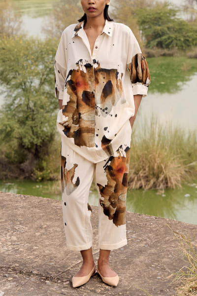 Brown and white artsy print co-ords