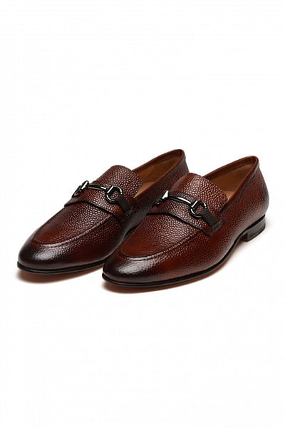 Brown horse-bit textured leather loafers