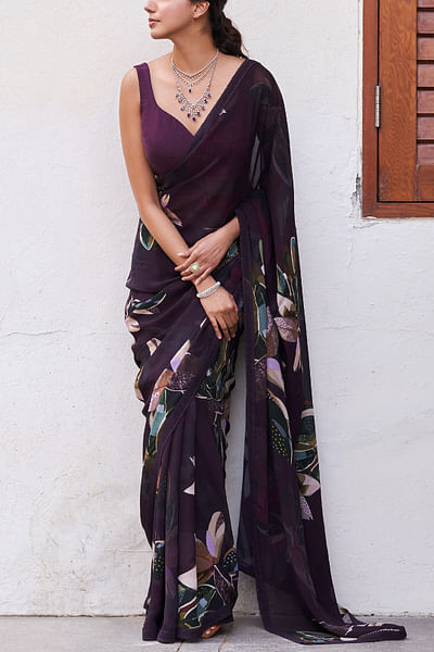 Burgundy artsy leaf printed sari set