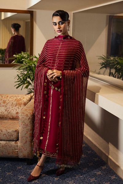 Burgundy embroidered kurta set