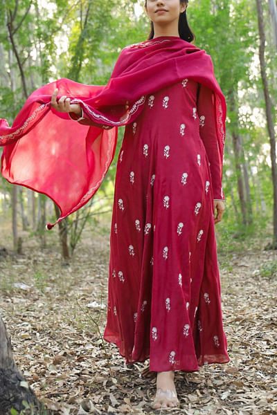 Burgundy embroidered tunic set
