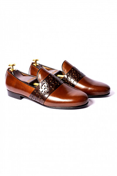 Burnt tan cut strip leather loafers