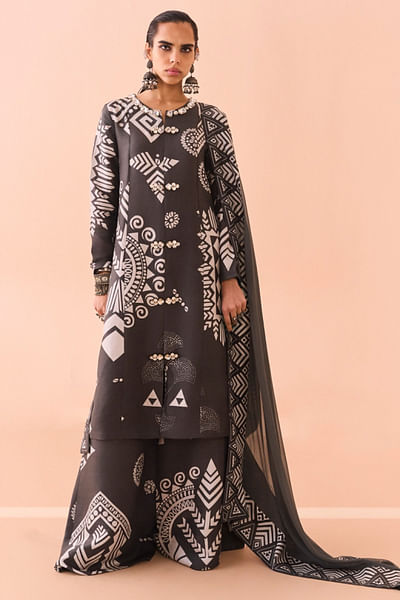 Charcoal gray geometric tribal print kurta set