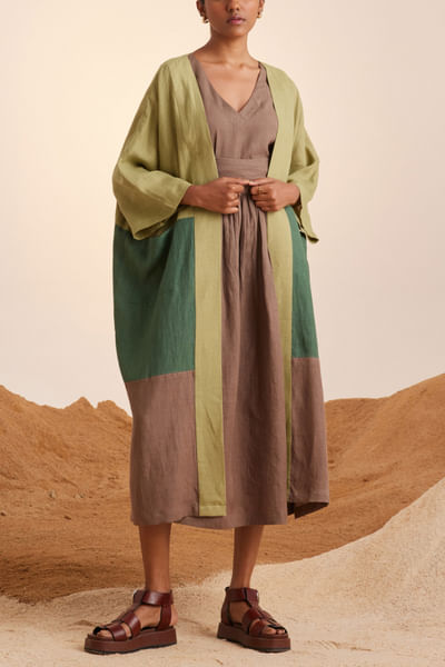 Colour-blocking linen cape