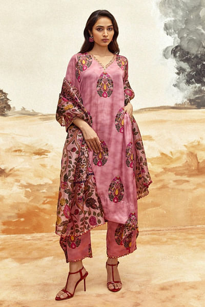 Dusky pink floral printed kurta set