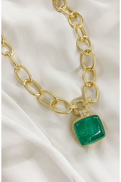 Emerald embellished gold link chain pendant necklace