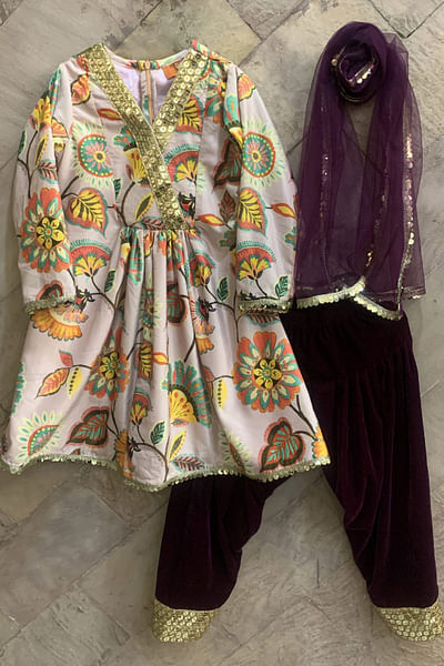 Floral printed kurta set