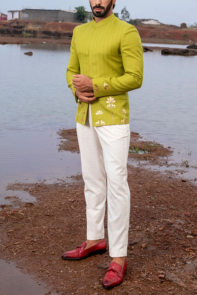 Fresh green motif embroidered Jodhpuri set