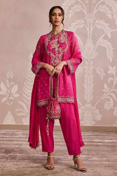 Fuchsia embroidered kurta set