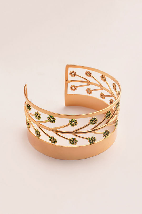 Shop Premium Designer Jewellery Online by Suhani Pittie at Aashni Co