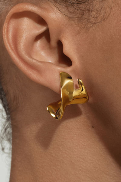 Gold artsy earrings