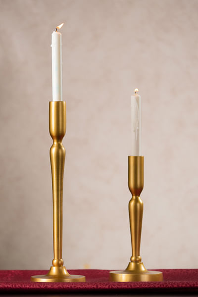 Gold candle holder set