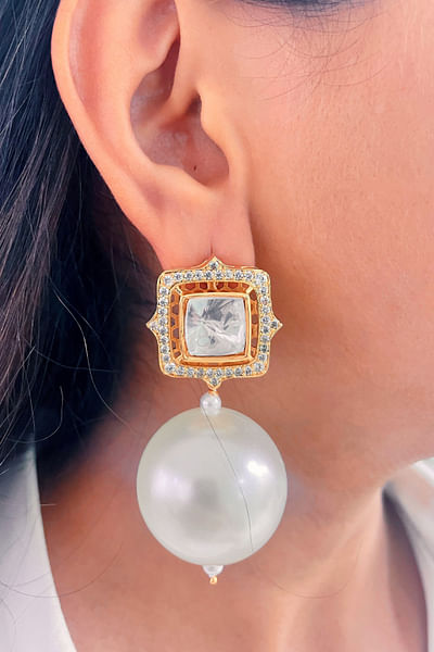 Gold cube kundan and pearl drop earrings