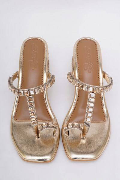 Gold embellished kolhapuri block heels