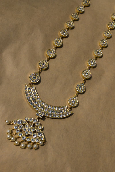 Gold gemstone and pearl necklace