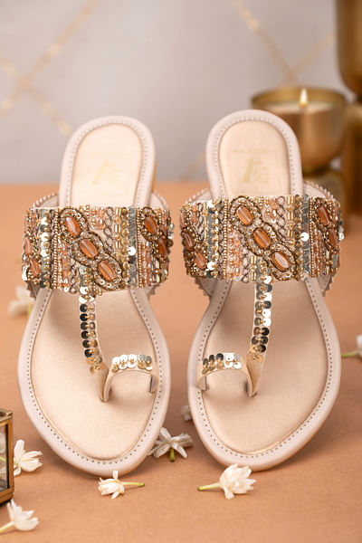 Gold geometric embellishment kolhapuri flats