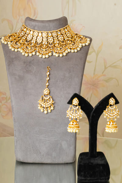 Gold kundan bridal necklace set