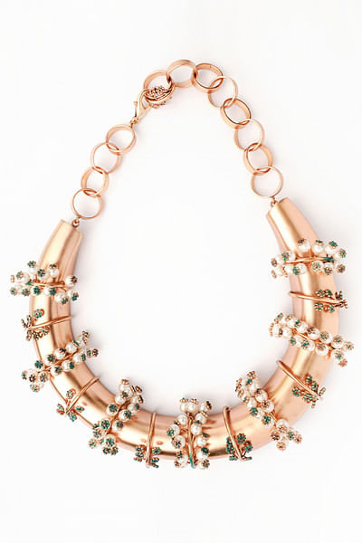 Gold pearl kanthi collar necklace