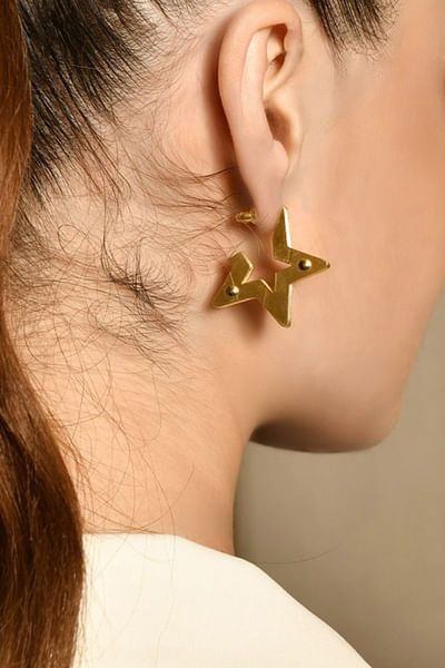 Gold star earrings