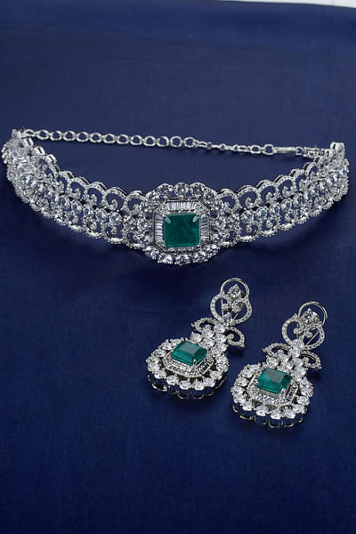Green and silver emerald and zircon choker set