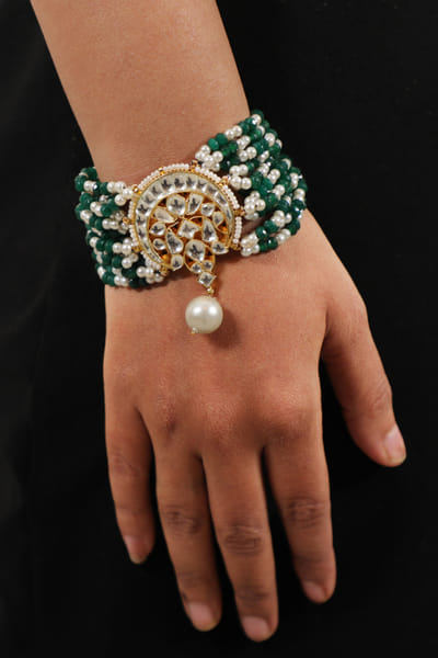 Riana Jewellery Green and white jadtar stone bracelet RJEAUG23FN030