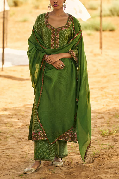 Green bandhani printed kurta set